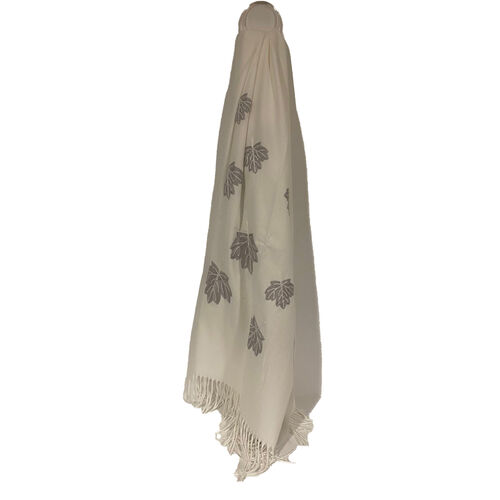 Two-B foulard "pashmina" creme avec feuilles d'erables brodées  