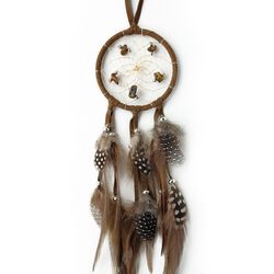 Monague Native Crafts Ltd. 2.4" Capteur de rêves brun avec pierres semi-précieuses et perles en métal argenté
