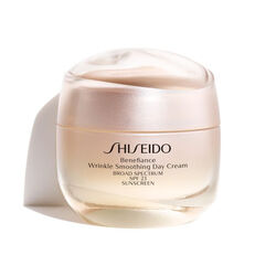 Shiseido  Crème Jour Lissante Anti-Rides Benefiance FPS 23 À Large Spectre 50ml